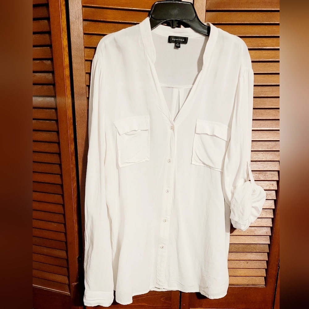 Spense Womens White Sheer Button Up Shirt. With 2 Front Pockets. Size XL